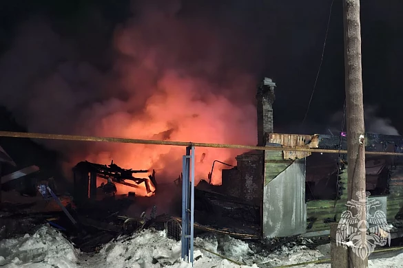 На пожаре в Родниковском районе погибли женщина и двое мужчин